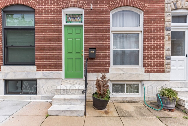 Photo - 415 S Robinson St Townhome