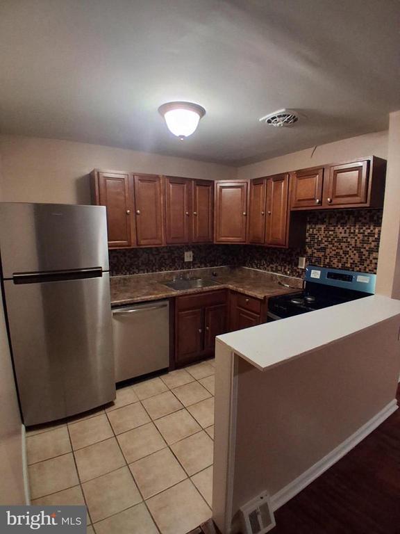 Foto del edificio - 12508 Knights Rd