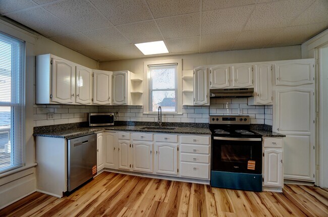 Foto del edificio - 1117 W High St