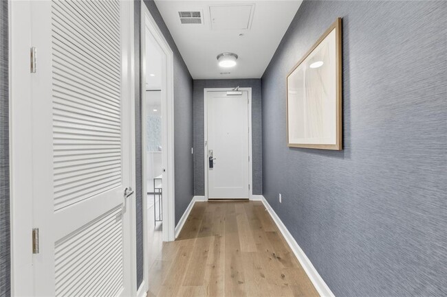 Building Photo - 82 Island Dr