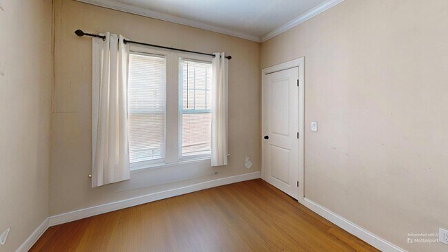 Building Photo - Mission Hill Area. Available September 1. ...