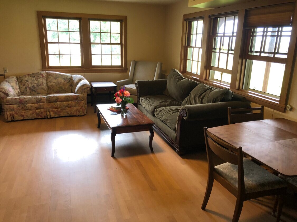 4305 E Ave, Anacortes, WA 98221 House Rental in Anacortes, WA