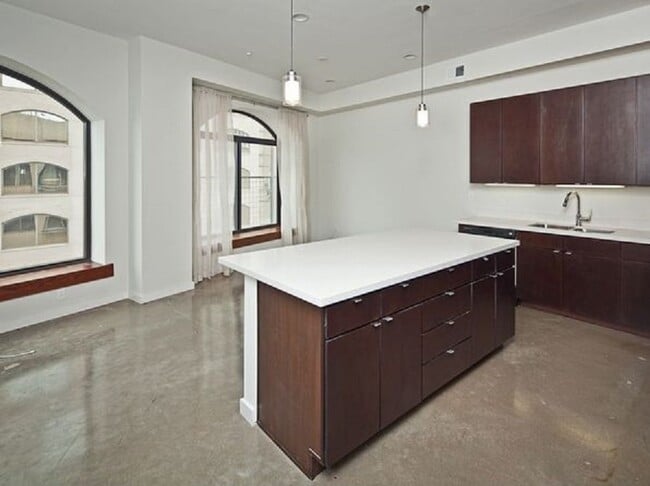 Foto del edificio - Apartment for Rent