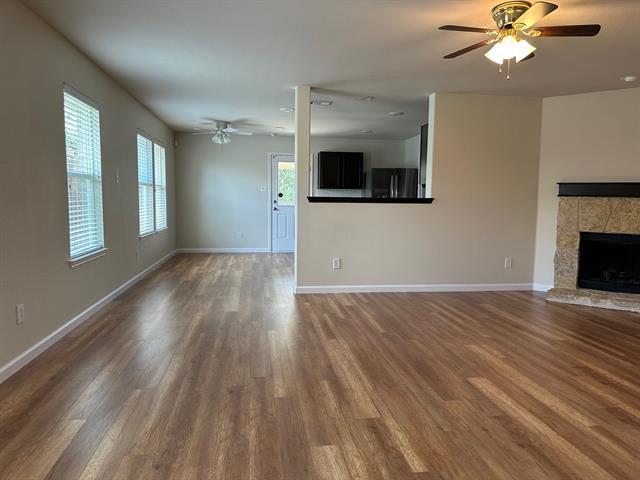 Foto del edificio - 5733 Mirror Ridge Dr