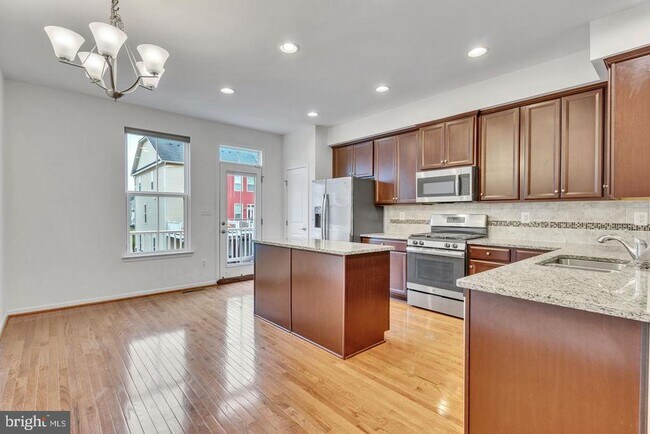 Foto del edificio - 41751 McMonagle Square