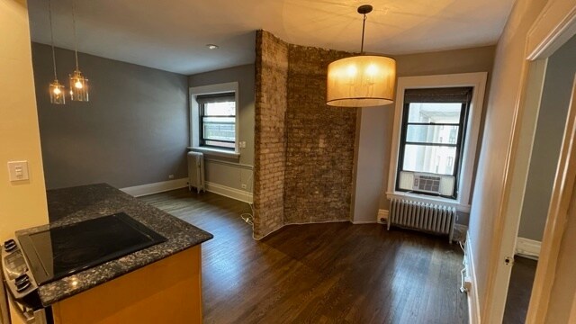 Building Photo - 20 E Goethe St