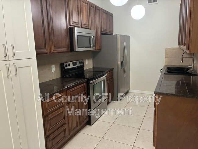 Building Photo - 3050 Autumn Ct