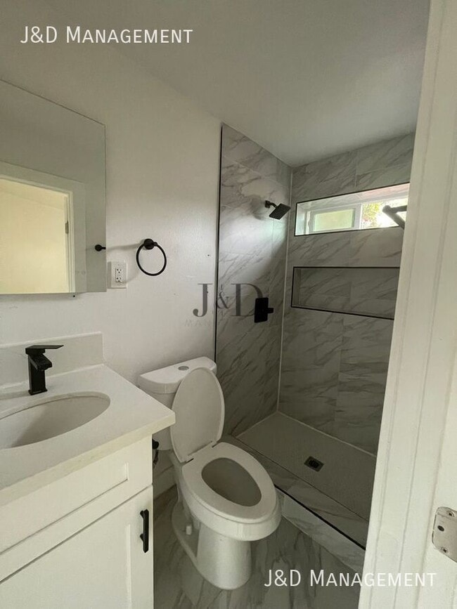 Building Photo - 4253 College Ave