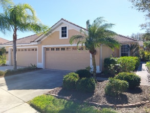 Building Photo - 5641 Hidden Oak Ct