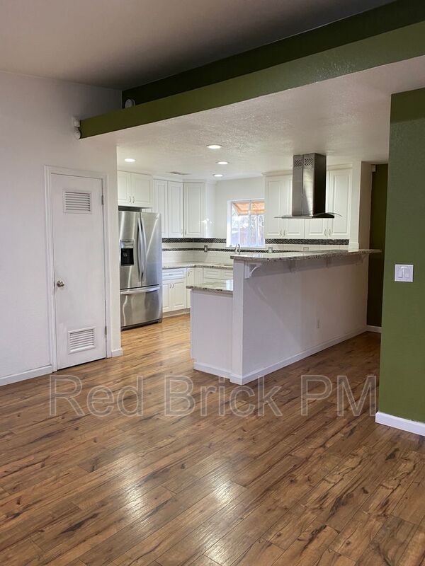 Foto del edificio - 1134 Partridge Dr