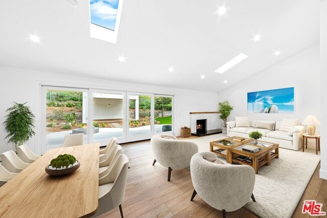 Building Photo - 6174 Paseo Cyn Dr