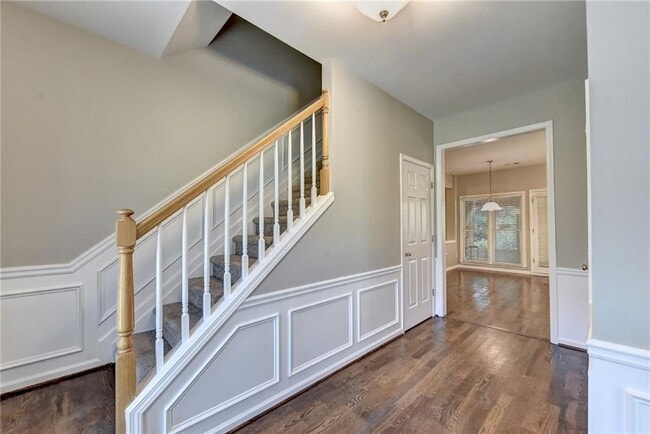 Foto del edificio - 7470 Brookwood Way