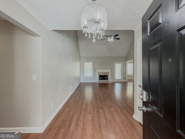 Photo - 593 Red Tip Ln House