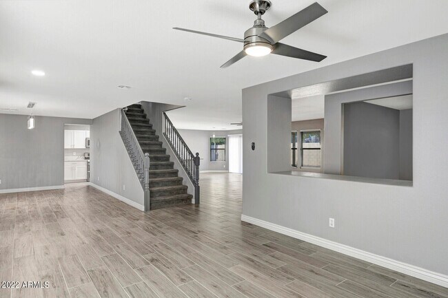 Foto del edificio - 15302 N 158th Ln