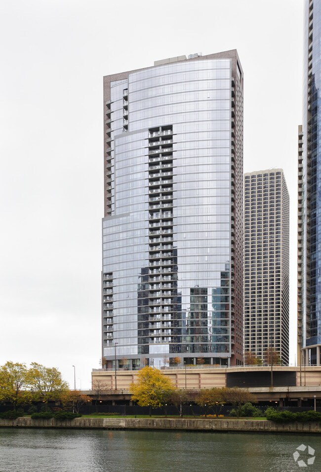 The Chandler Apartments Chicago, IL