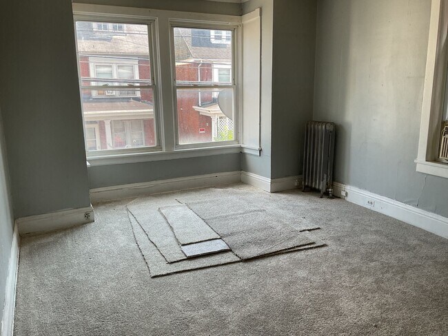 Foto del edificio - 3 br, 1 bath House - 1942 ZARKER ST