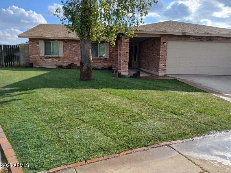 Foto principal - 5111 W Beverly Ln