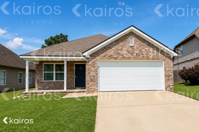 Building Photo - 1366 Maxwell Cir
