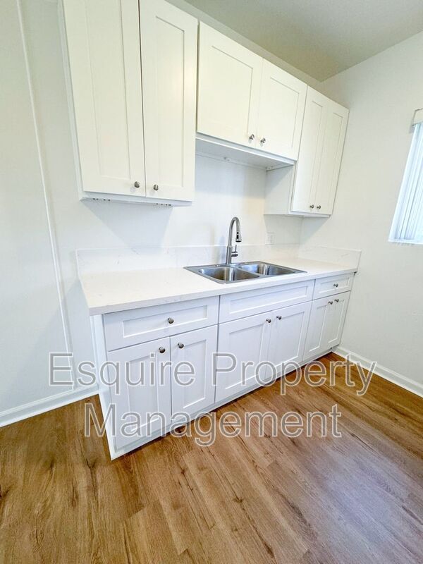 Foto del edificio - 710 W Channel Islands Blvd