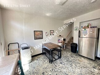 Building Photo - 172 47th St