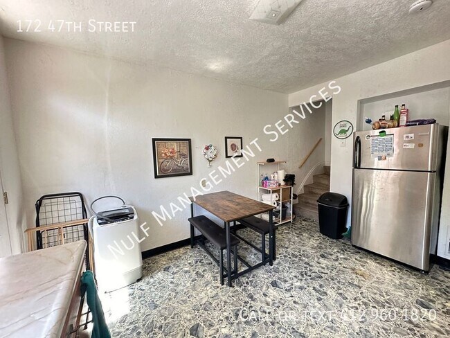 Photo - 172 47th St House