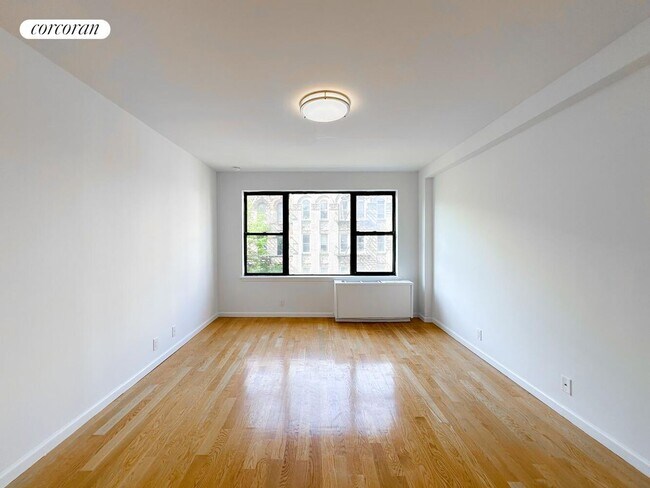 Foto del edificio - 67 E 3rd St