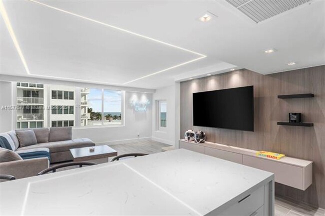 Building Photo - 5401 Collins Ave