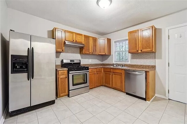 Photo - 3403 Phillips Cir (Decatur, GA) House