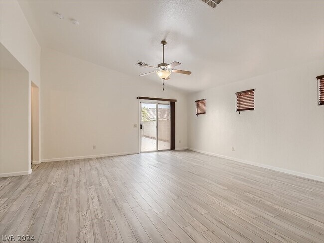 Foto del edificio - 10354 Spider Rock Ave