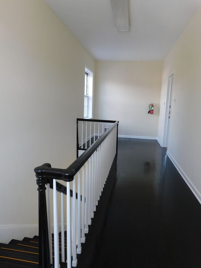 Building Photo - 113 W Boscawen St