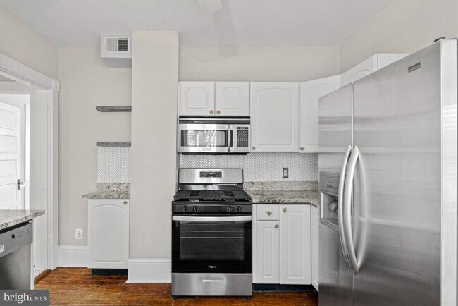 Building Photo - 509 S West St