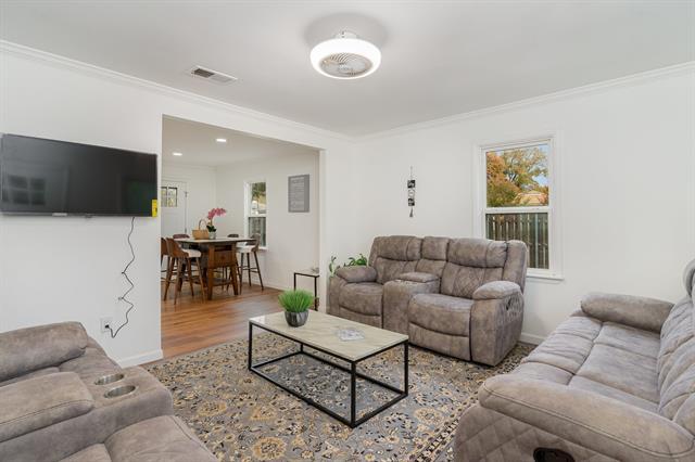 Building Photo - 700 Broadway Ave