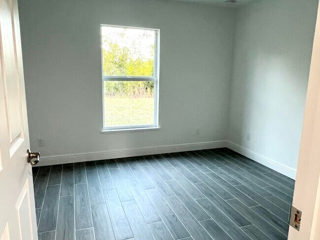 Foto del edificio - 5797 NW Coosa Dr