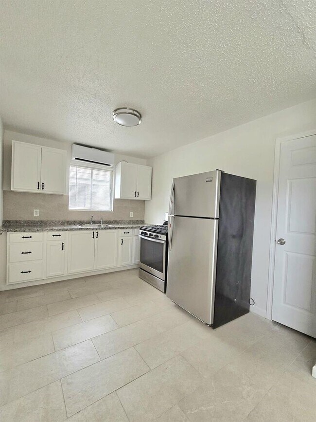 Foto del edificio - 3833 Mt Pleasant St