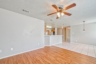 Building Photo - 758 Brushy Glen Dr