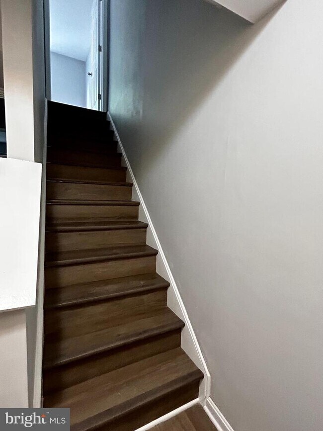 Foto del edificio - 4340 Regalwood Terrace