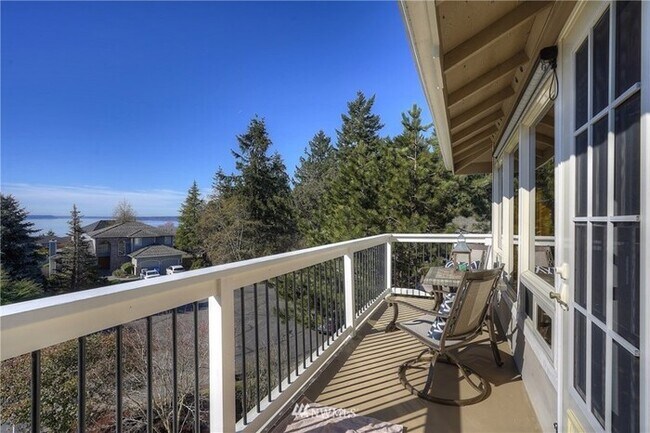 Building Photo - 1205 Pilchuck Place, Fox Island, WA, 98333