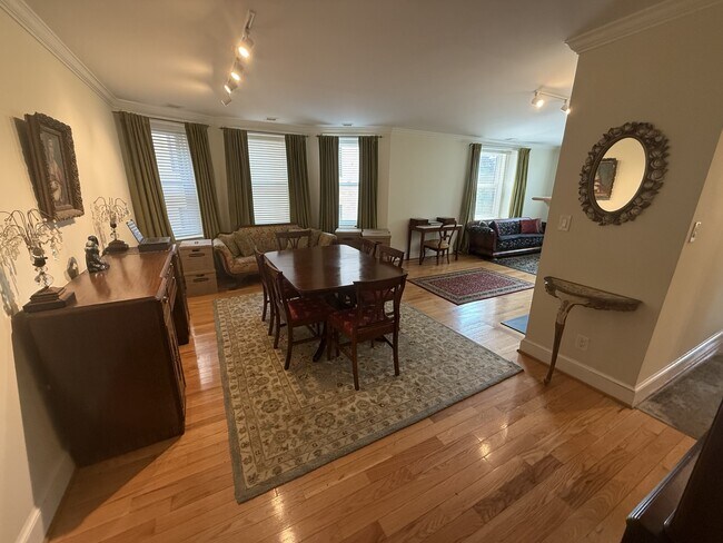 Foto del edificio - 1735 New Hampshire Ave NW