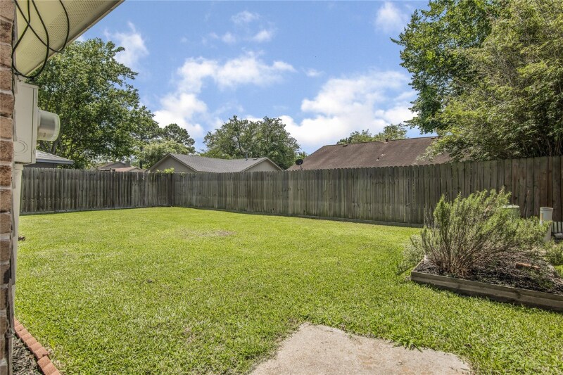 Foto del edificio - 5414 Fawn Trail Ln
