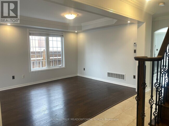 Building Photo - 1322 Clark Blvd