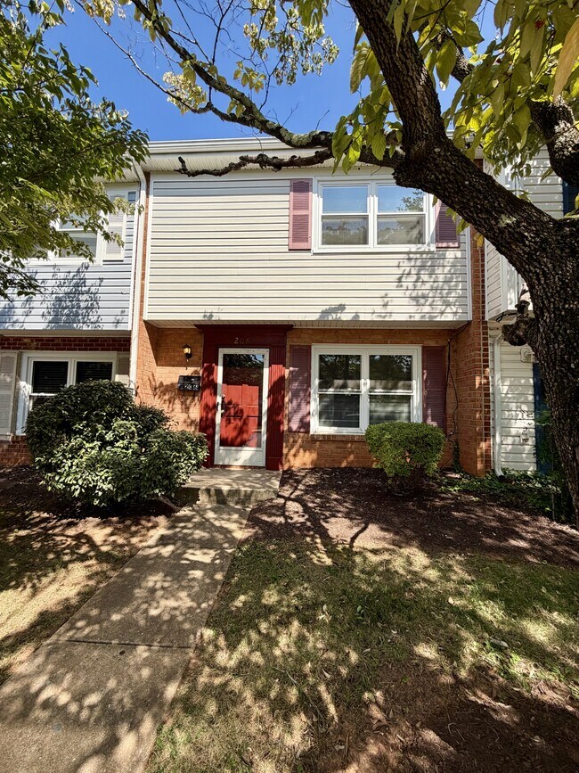 Photo - 206 Devonshire Rd (Lynchburg, VA) Townhome