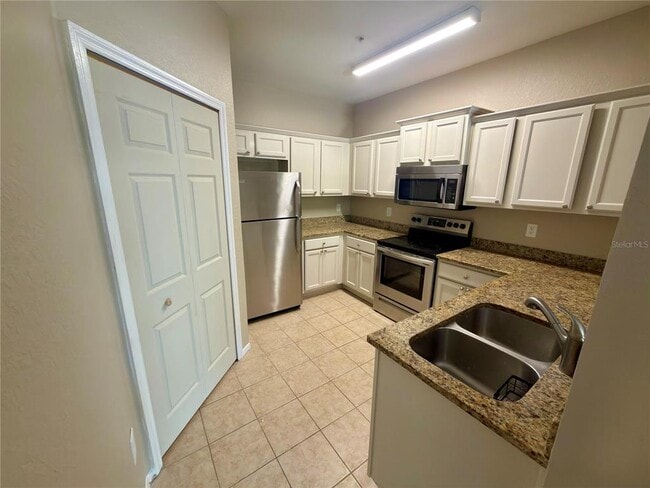 Building Photo - 107 Vista Verdi Cir