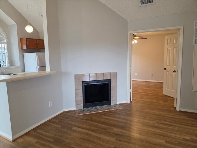 Foto del edificio - 2300 Old Spanish Trl