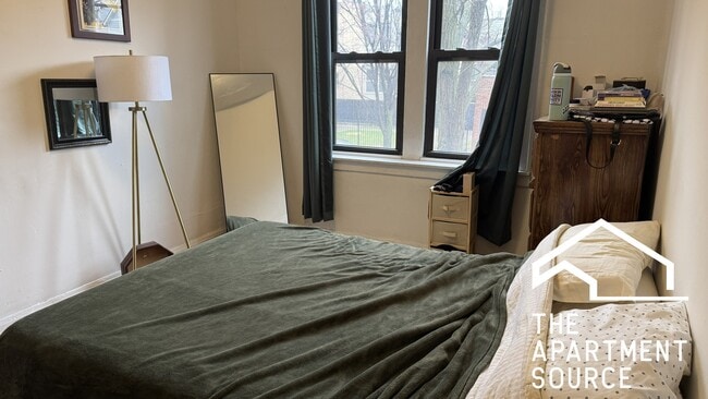 Building Photo - 2919 W McLean Ave