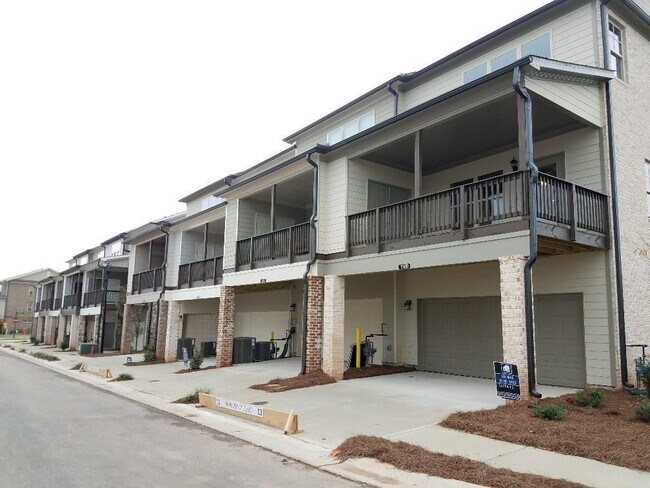 Foto del edificio - 1450 Baygreen Rd