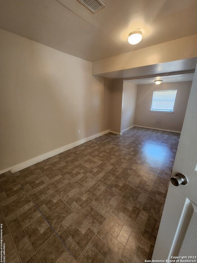Foto principal - 2 Bedroom 2 bath in BIG COUNTRY GDN HMS