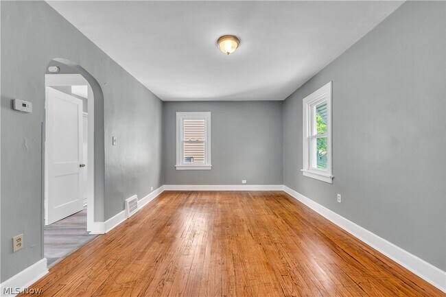 Building Photo - 11301 Fortune Ave