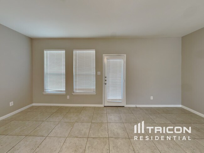 Building Photo - 603 Meadow Springs Dr