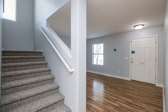 Foto del edificio - 16809 W Central St