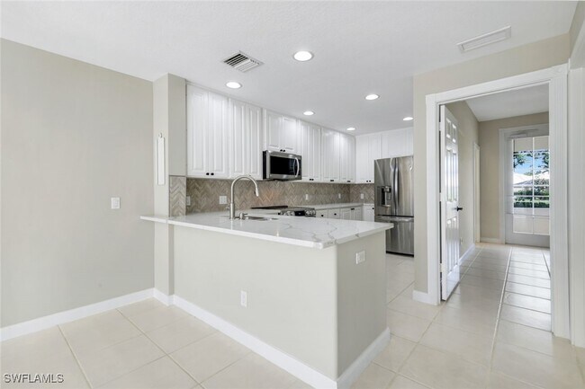 Building Photo - 14676 Escalante Way